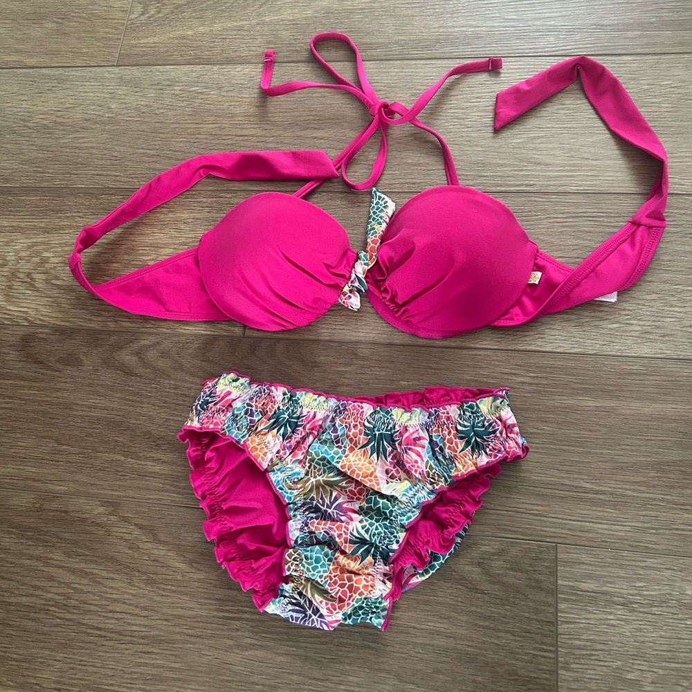 Pink bikini